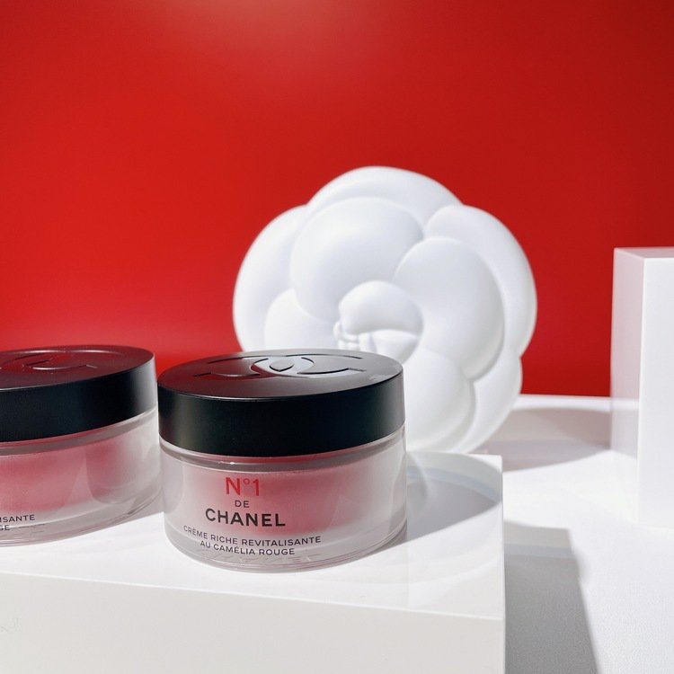 CHANEL 香奈兒 - 香奈兒1號紅色山茶花豐潤乳霜  - 50g