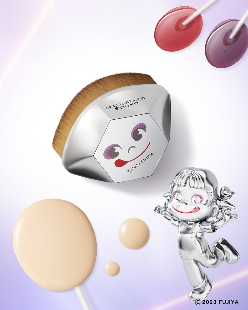 shu uemura 植村秀 - 【限量版】55零刷痕粉底刷(peko 限量)  - 1入